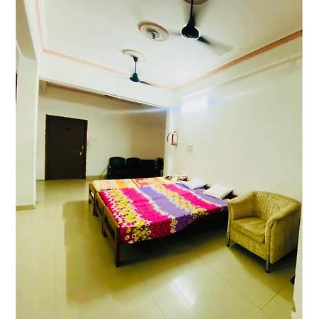 J C Guest House Hasanganj Exterior foto