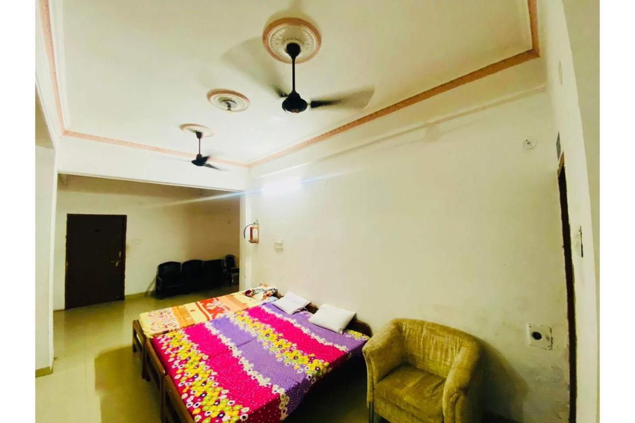 J C Guest House Hasanganj Exterior foto